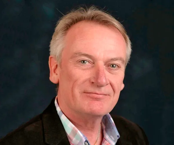 Chris Skinner — Conferencista de Inteligencia Artificial y Futuro del Trabajo