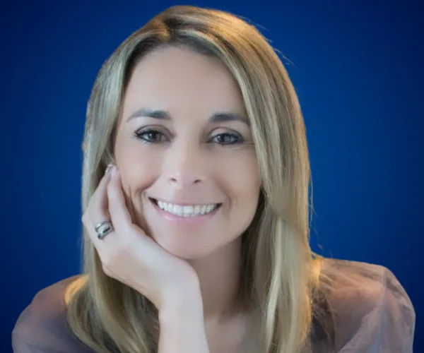 Noelia Mansilla — Conferencista de Servicio al Cliente