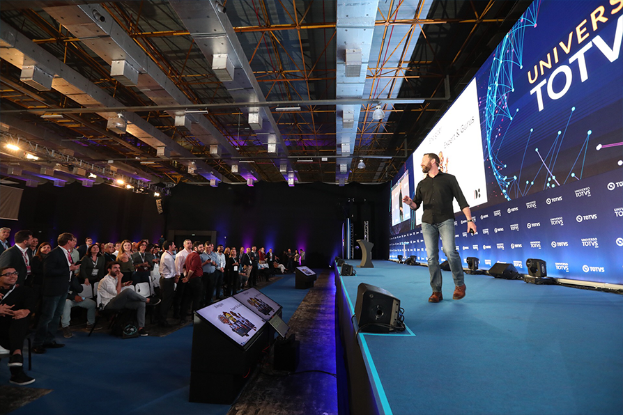 Duncan Wardle en acción