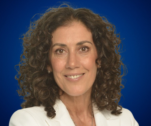 Paula Dinaro — Speaker in Mujeres Lideres Y Empoderamiento